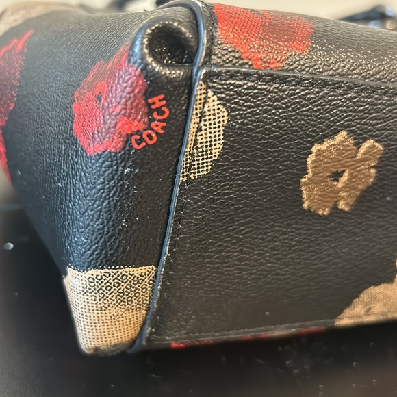 Coach Purse - Picture 4 of 10